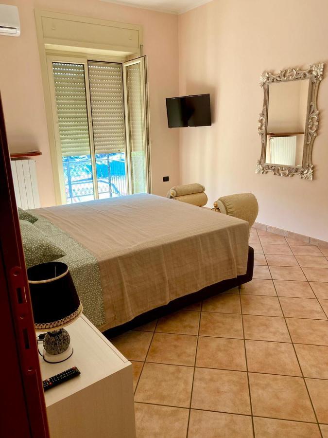 La Divina Appartement Cosenza Buitenkant foto